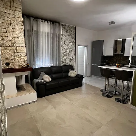 アパートホテル La Nuova Casa ラヴェンナ