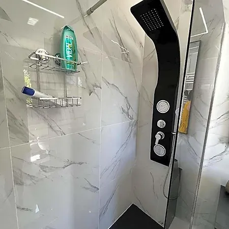 La Nuova Casa מלון דירות ראבנה