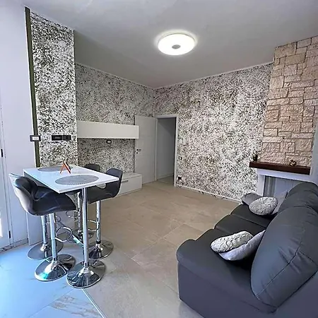 La Nuova Casa ראבנה